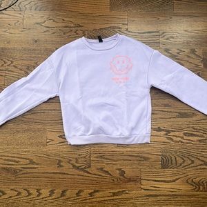 Cute sweatshirt!